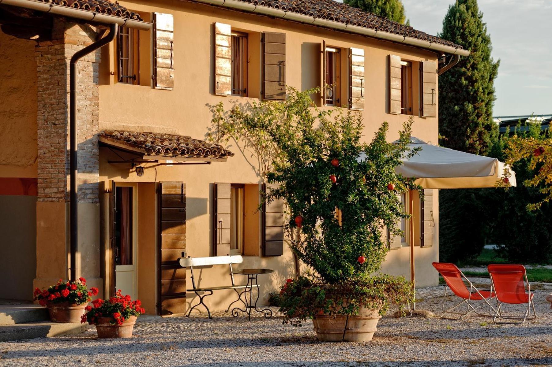 Agriturismo La Montecchia Сельваццано-Дентро Экстерьер фото